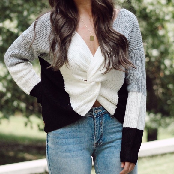 Sweater - Picture 1 of 3